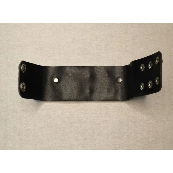 Y2K Skull & Bones Gothic Jewelry Set Silver Tone Earrings Bracelet Lot of 2 - Picture 9 of 11